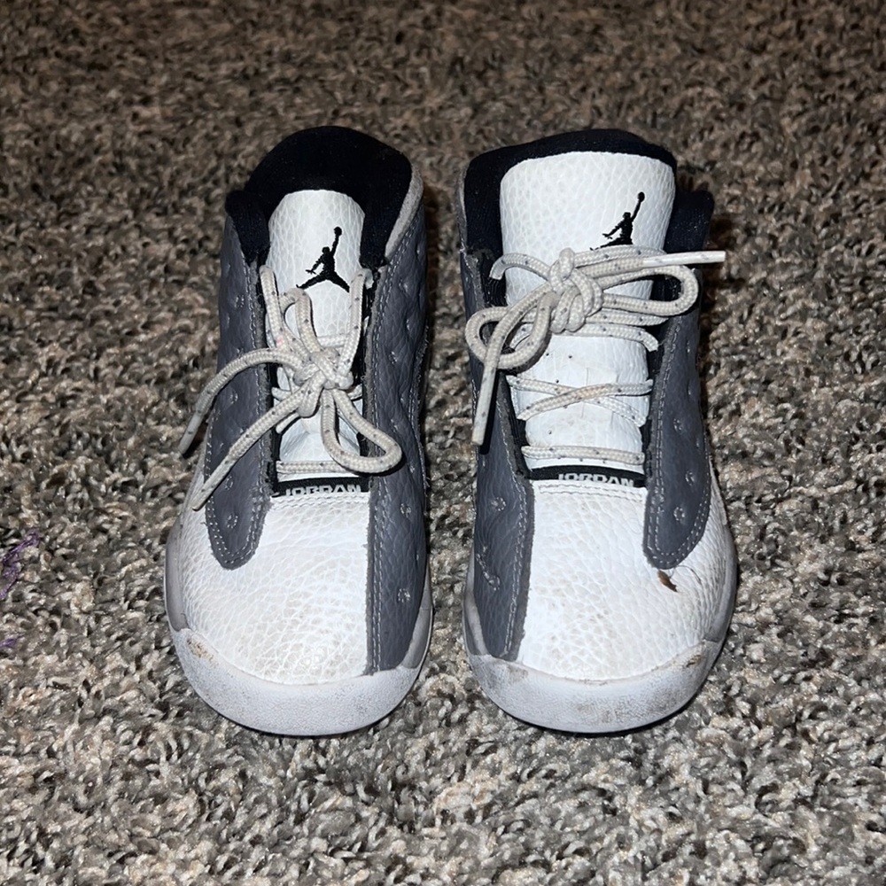 Gray Retro 13